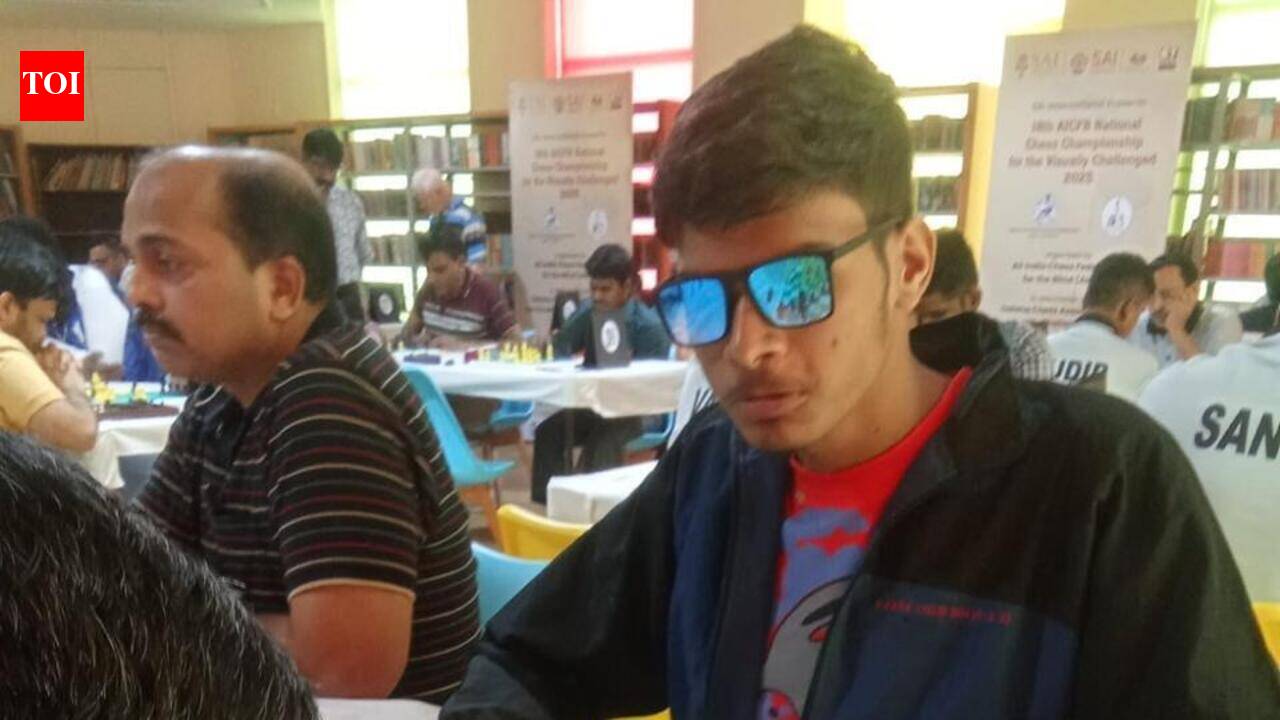 2 pals with vision problems see off sighted chess rivals at GU tourney