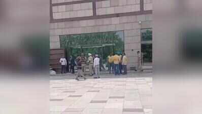 Mock drill at Hyatt tests I-Day security response