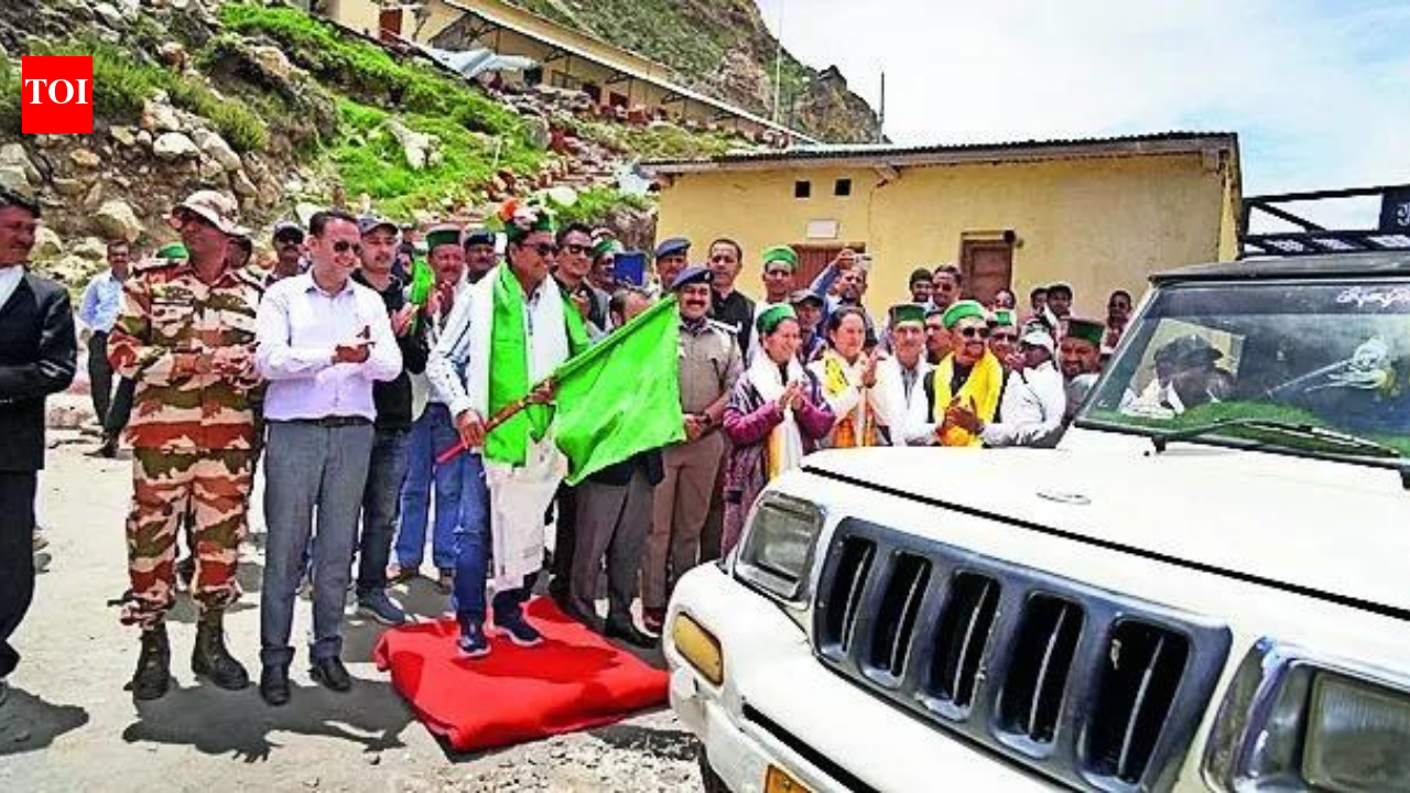 India-China border trade resumes after 6 years