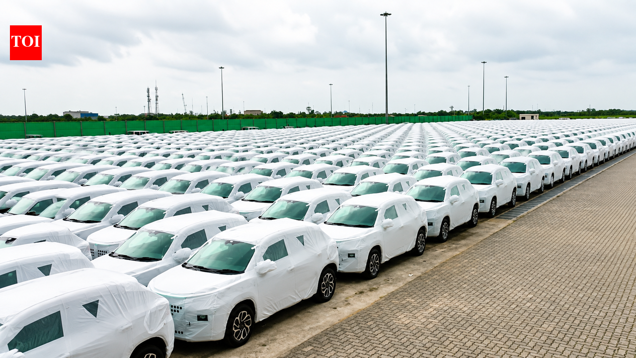 Passenger vehicle sales hit top gear as July dispatches jump 33%; Maruti, Hyundai set records