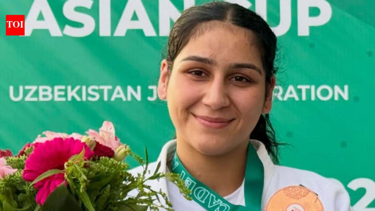 CWG 2026 Live: Ishroop loses but stays alive in repechage; Ronaldo in action shortly