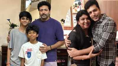 Aarti's mother Sujatha Vijayakumar's special advice to Ravi Mohan: 'Be the father your son will speak about with pride like Jason Sanjay speaks of Vijay'