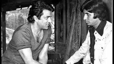 Friendship Day: When Amitabh Bachchan remembered Dharmendra with emotional words: ‘A vacuum that shall ever remain vacuus’