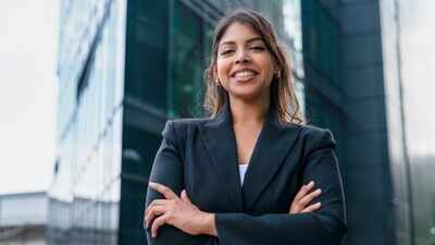 Delhi lawyer living in London says why she will never return to Indian corporate culture: 'I don't get any emails after work; I actually have time to pursue my hobbies'