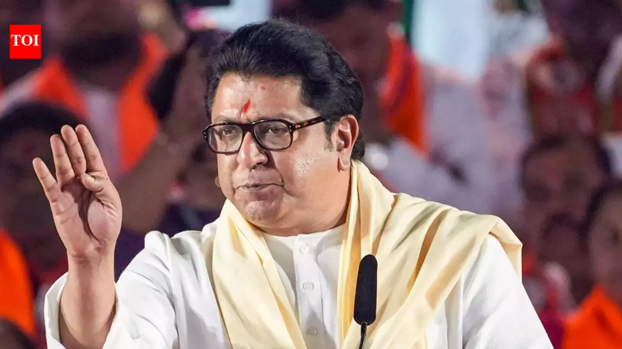 Rs 18 crore being stolen from Siddhivinayak Temple every year: Raj Thackeray