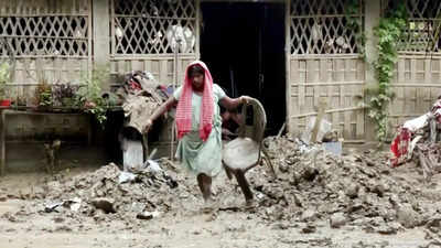 Assam floods: 82 dead, 1.78 lakh affected as relief efforts intensify - key points