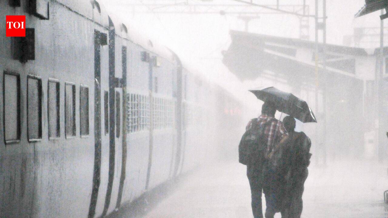 Gang used minor to pull off thefts on trains: RPF