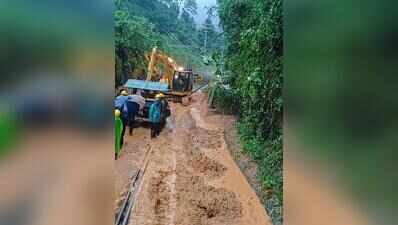 Landslip cripples Bengaluru–Mangaluru rail link, trains cancelled & diverted