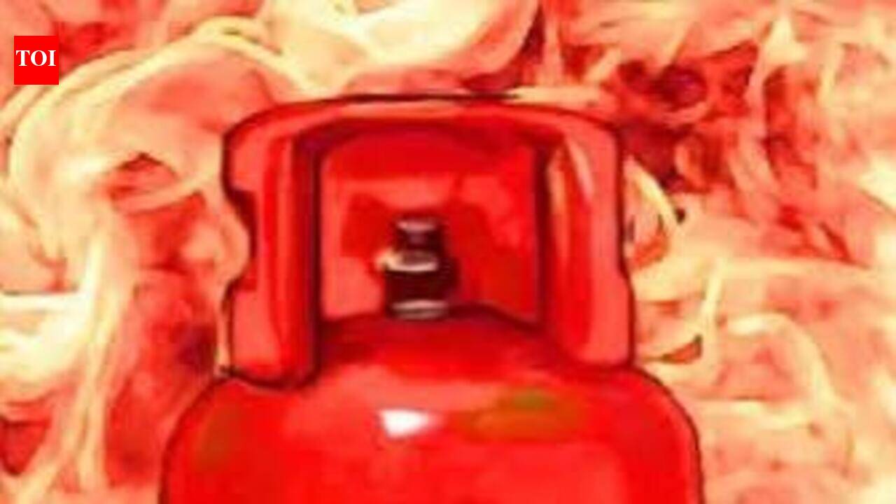 Three injured in LPG cylinder blast dead