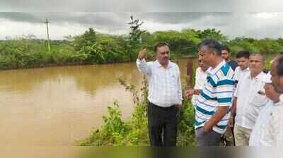 Jarkiholi orders 10 more days of canal water to ease farmers’ woes