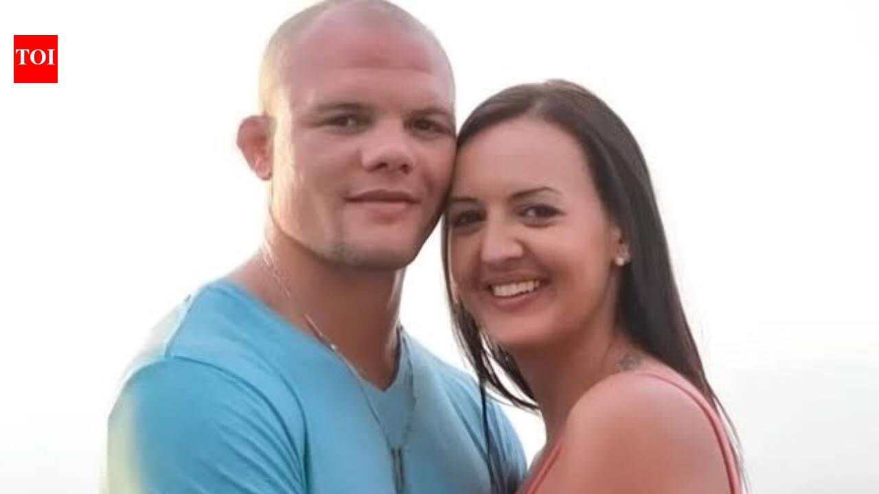 Anthony Smith arrest update: Wife breaks silence with emotional statement on mental health