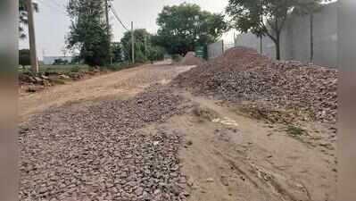 3 months on, revamp of Gurgaon’s Garhi Road still crawls, commute a nightmare
