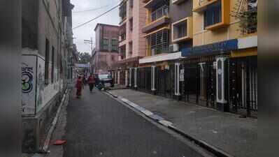Dispute over feeding strays escalates to insults, abuse & death threats in N Kol