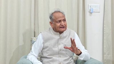 Gehlot clarifies remarks on Dotasra, accuses BJP of trying to create rift in Congress