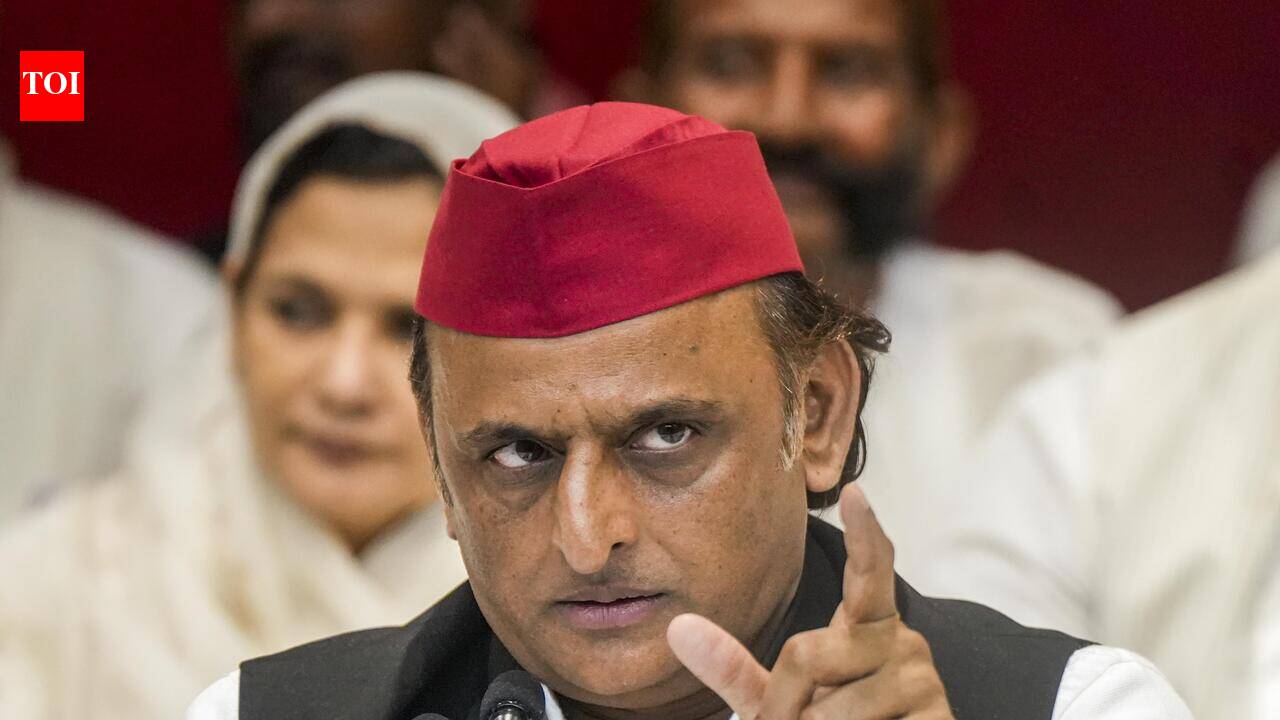 School enrolment drops by 28 lakhs, 16 lakhs are girl students: Akhilesh