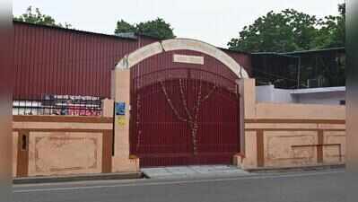 No sangeet, No natak as AC is non-functional