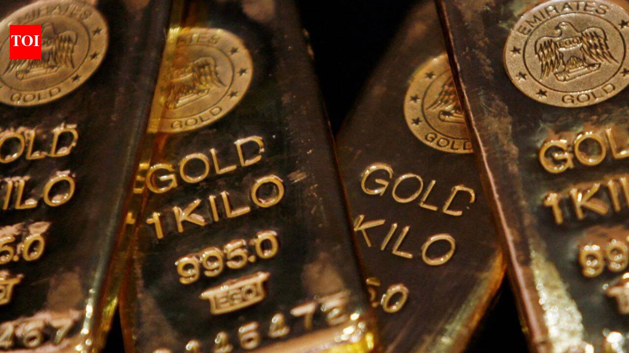 Gold, Silver Rate Today Live Updates: Spot gold edges higher as oil prices tumble after Trump delays fresh Iran strike
