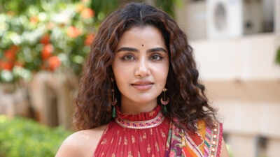 I decide what to post on my social media: Anupama cryptic posts