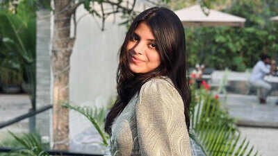 Success Story: Her father told her not to chase marks; years later, she landed a Rs 1.4 crore AWS job in London