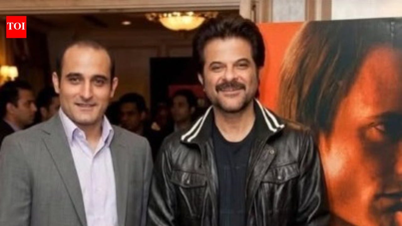 Anil Kapoor calls Akshaye Khanna ‘one of our finest actors’ as ‘Gandhi, My Father’ turns 19