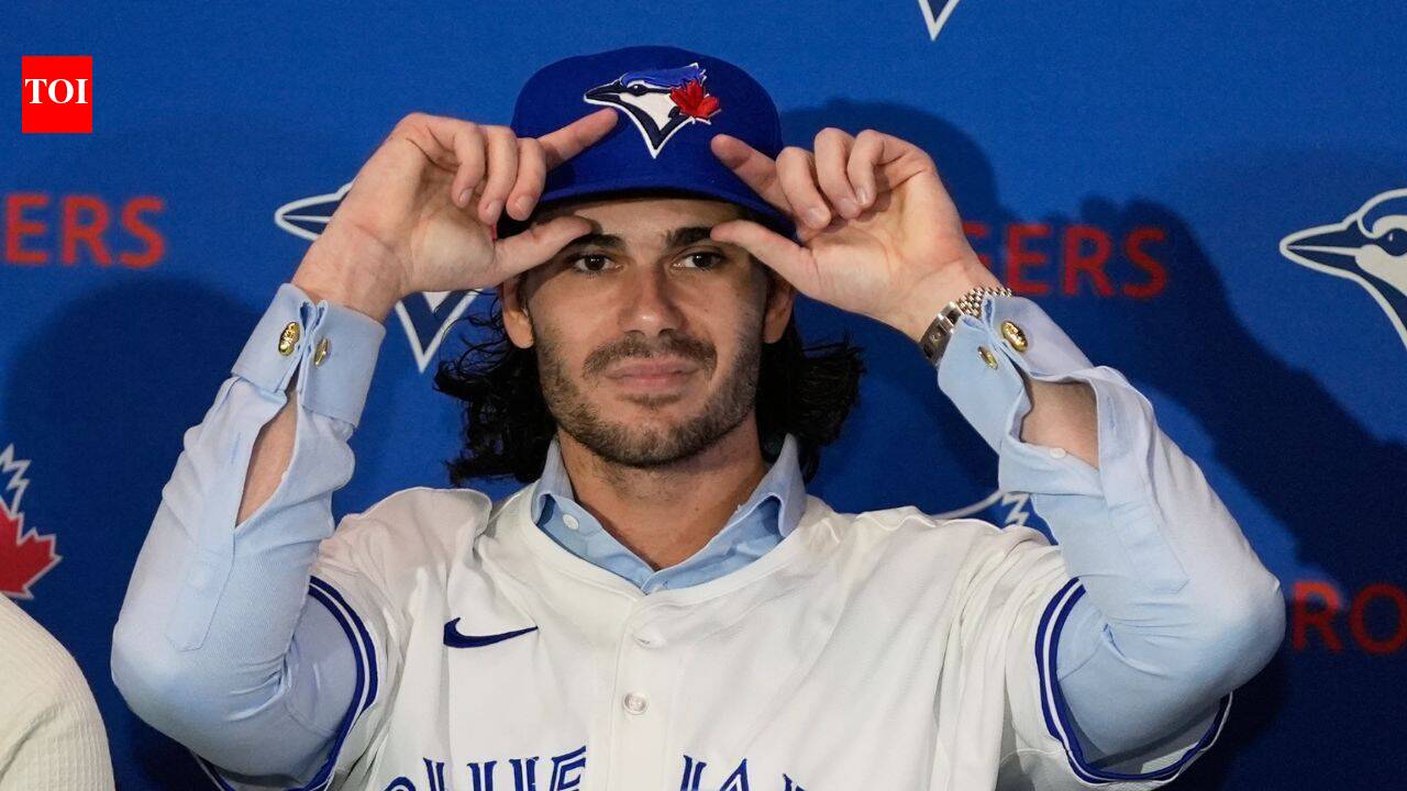 Incredible ways to become franchise icons: 7 MLB stars transformed by one trade deadline move in history