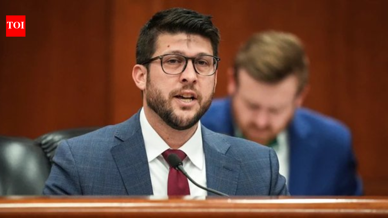 Florida Attorney General threatens catholic schools over vaccine mandate policy, says accept exemptions or lose funding