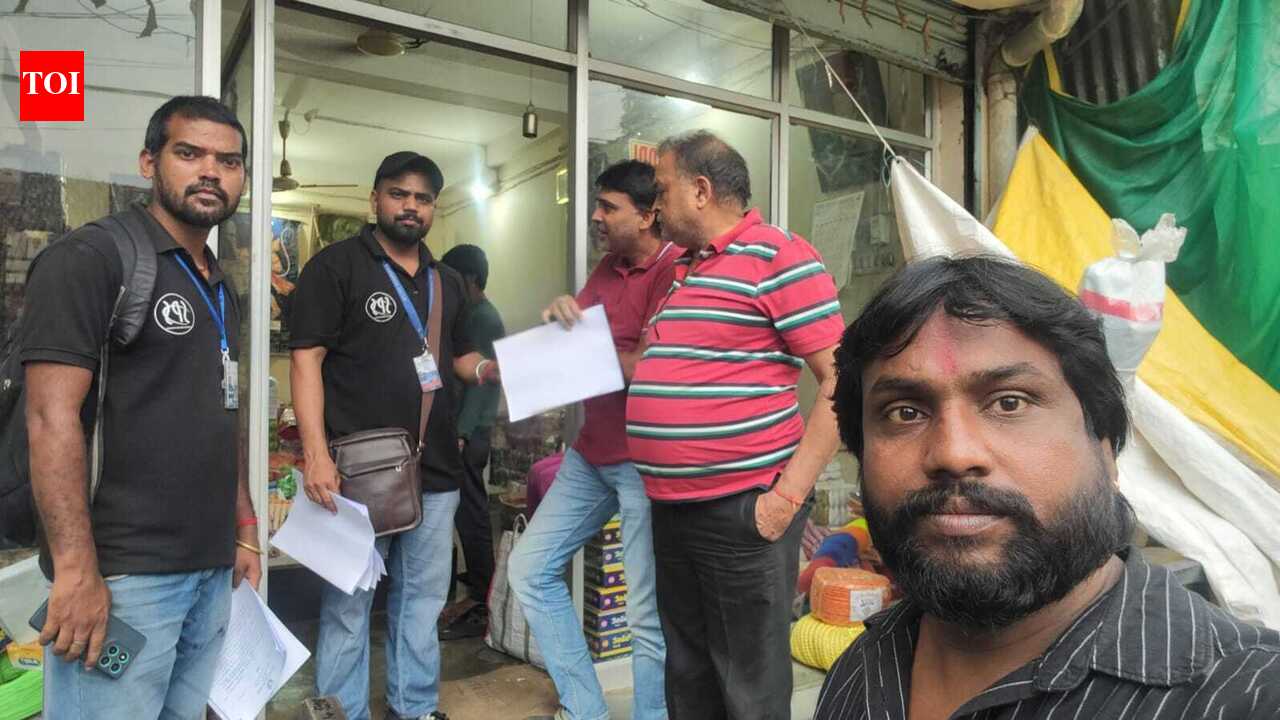 Ranchi Municipal Corporation cracks down on Upper Bazaar shops over building plan, parking violations
