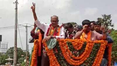 BJP wins Manjalpur bypoll, but sharp fall in margin rings alarm bells
