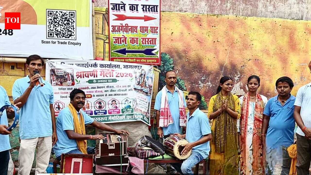 Street plays entertain, educate pilgrims on govt schemes along kanwariya route in Bhagalpur