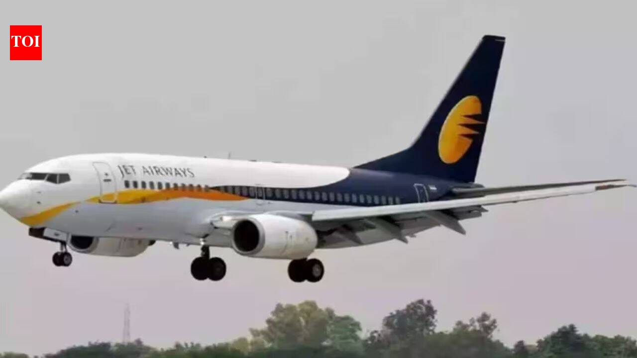 Jet Airways’ first of 3 B777 departs Mumbai for life as freighter