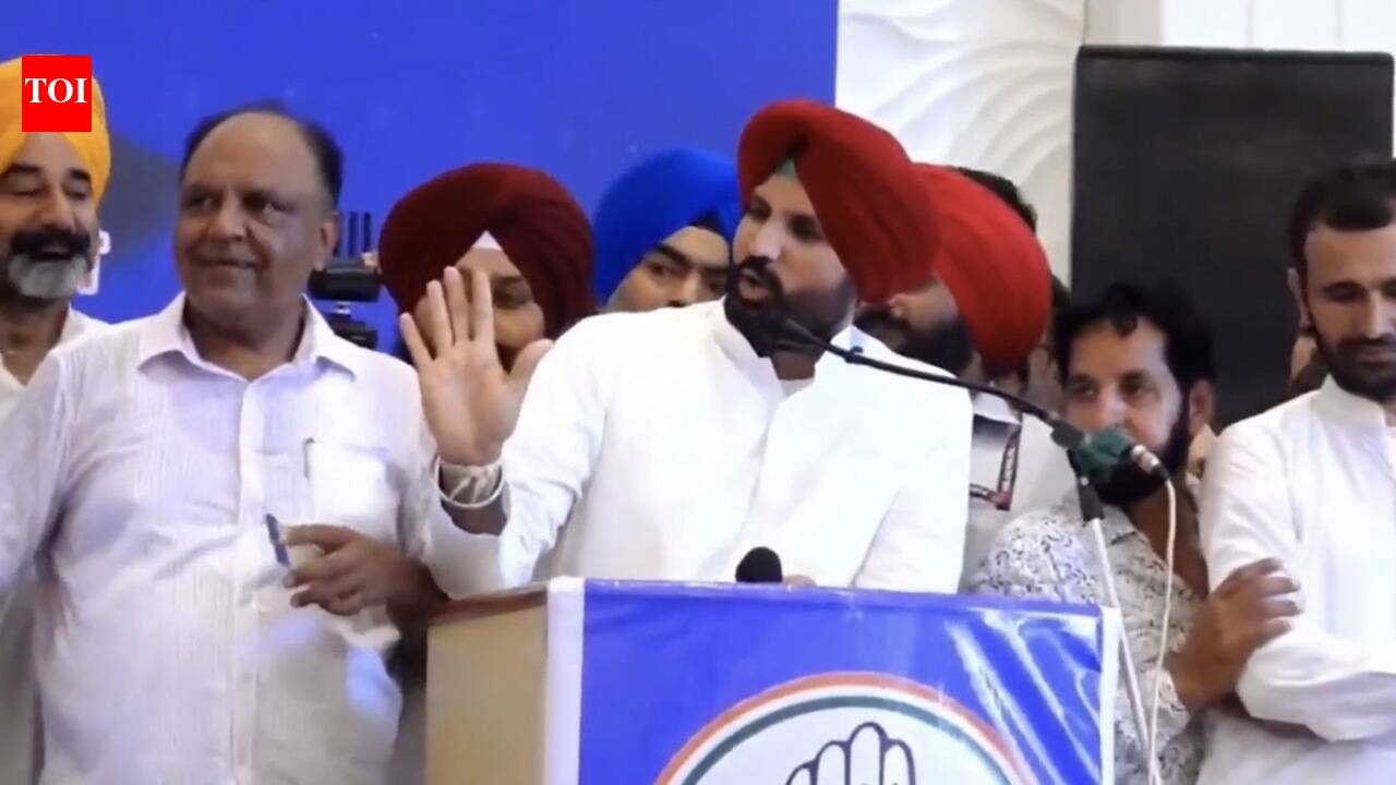 Cong rift rings loud in Bathinda as Warring makes protester dial Channi onstage