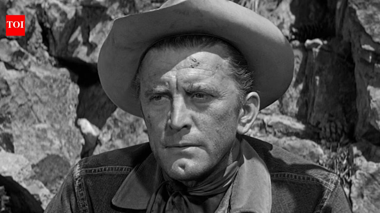 Quote of the day by Kirk Douglas: ‘In order to achieve anything, you must be brave enough to fail,’ said ‘Spartacus’ star on success and failure