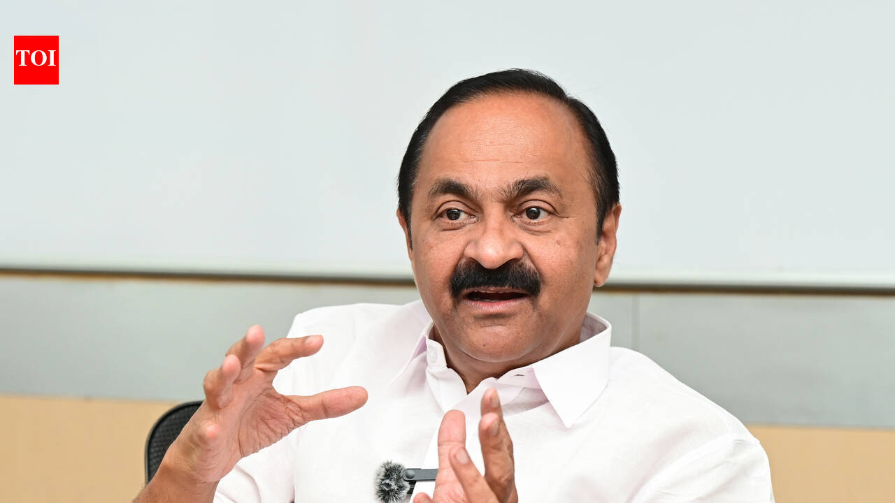 Rain situation in state largely under control, except in parts of Pathanamthitta: CM