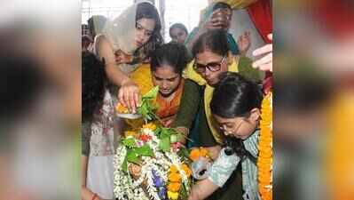 Devotees throng city temples on first Somwari of Shrawan