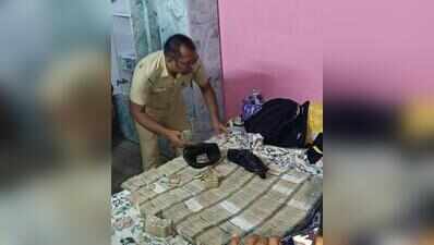 Cops recover Rs 2.4cr in cash, banned cough syrup worth Rs 90L in Malda