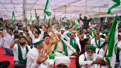 SKM to restart farmers' protests at 100 locations, including Delhi, from November 26