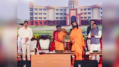 Universities key to building Viksit Bharat by 2047: Prez