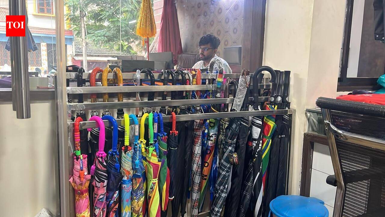 ​Rain washout: Weak monsoon leaves umbrella, raincoat sales under cloud