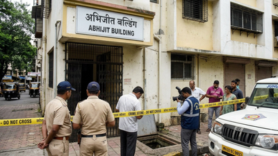 Mumbai shocker: Security guard found strangled, dumped in Vile Parle building water tank