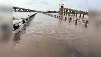 Krishna River records 1.3 lakh cusecs inflow as heavy rain continues