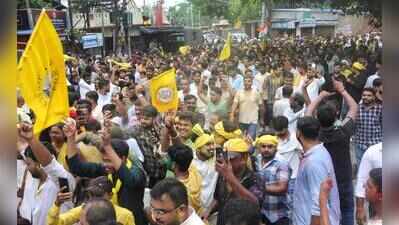 Prashant Kishor’s win triggers celebrations on Patna roads, contrasting silence at BJP and RJD offices