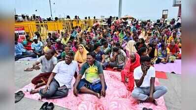 Fisherfolk in Pattinapakkam protest demanding pattas