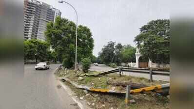 Land auctioned, Airport Road curve straightening hit again