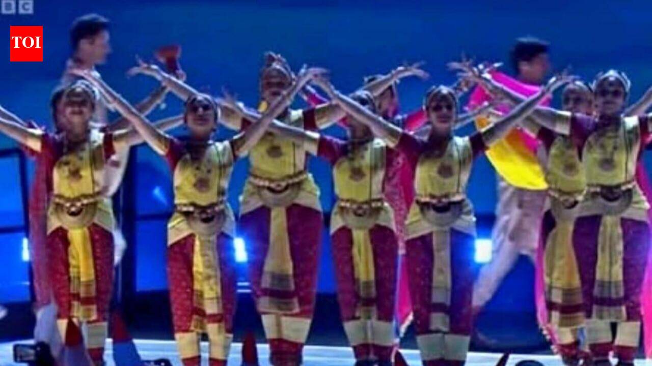 Lucknow sisters dance their way to glory at Glasgow CWG closing ceremony