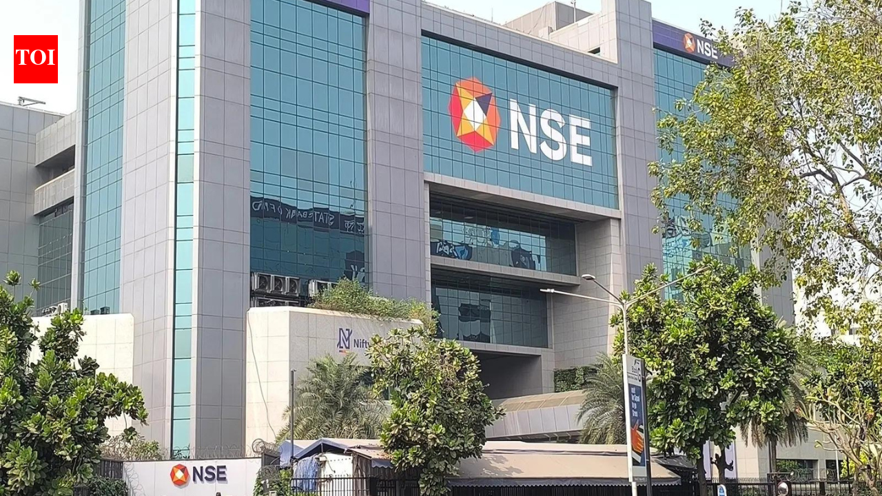Sensex jumps 544 pts on hopes of Gulf peace talks