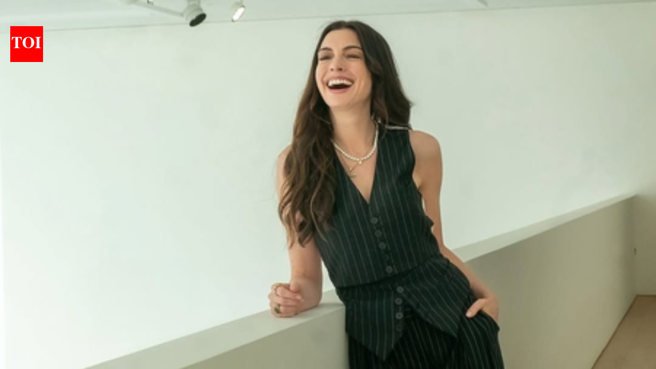 Anne Hathaway celebrates 25 Years of ‘The Princess Diaries’; says, 'It’s still one of the most magical things'