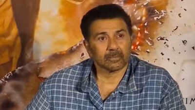 Sunny Deol faces BACKLASH after opening up about Dharmendra referring to Pakistan as 'Mousi' ahead of 'Batwara 1947'