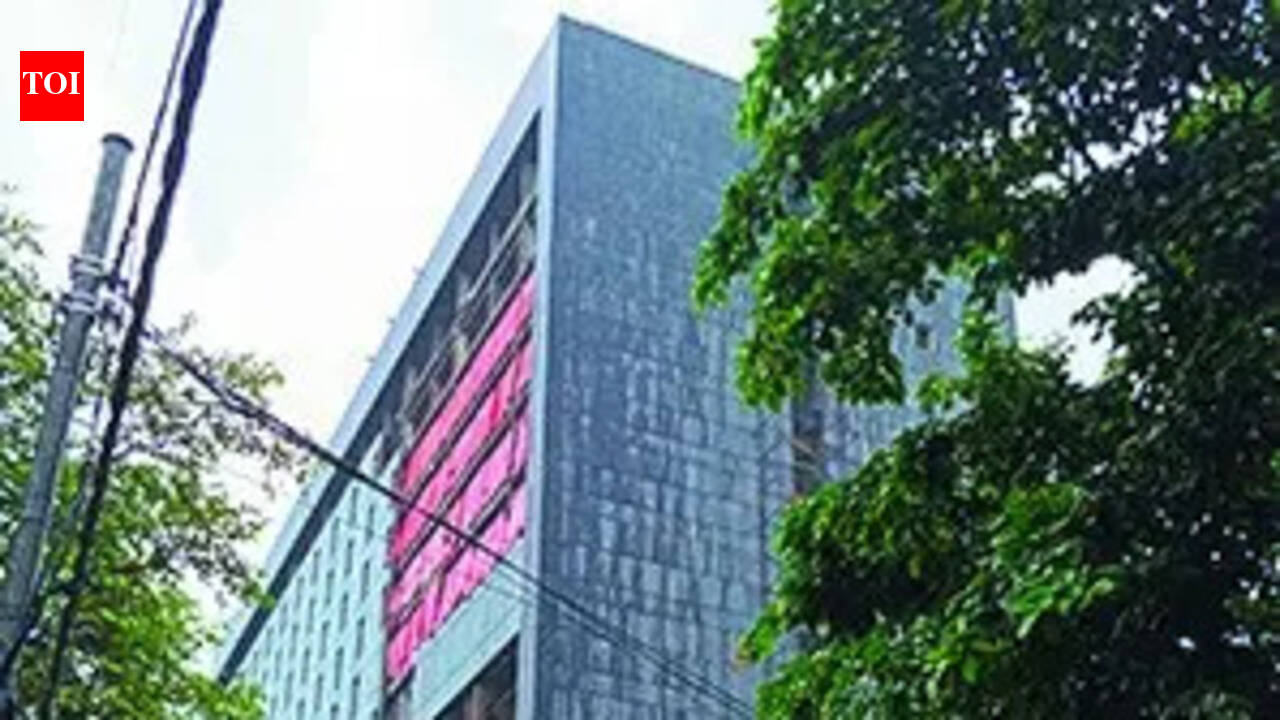 Capital airport issues NOTAMN after high-rise violates height limit