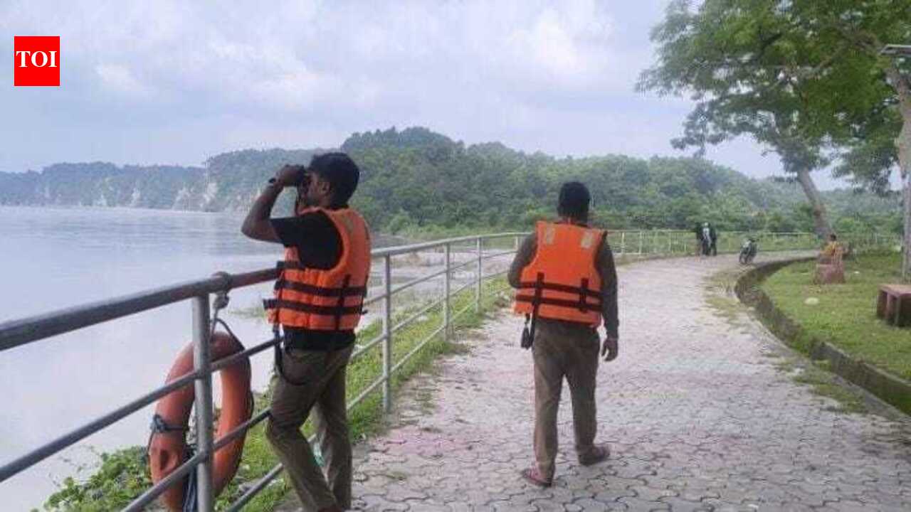 Forest department deploys rescue teams to save VTR wildlife swept downstream