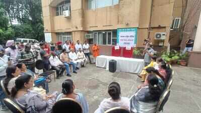 Ludhiana: BJP holds mock session to protest House meet delay